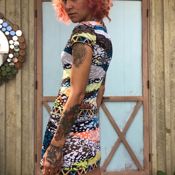 BCBG mini dress abstract pattern XXs - Picture 3 of 4